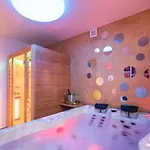 Апартаменты Wellness D'or - Exclusive New With Whirlpool, Sauna, Sunny Terrace, Private Parking *