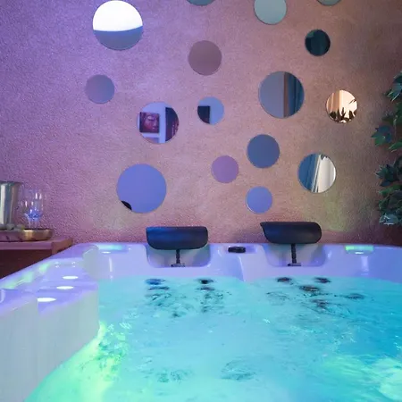 Wellness D'or - Exclusive New With Whirlpool, Sauna, Sunny Terrace, Private Parking Appartement *