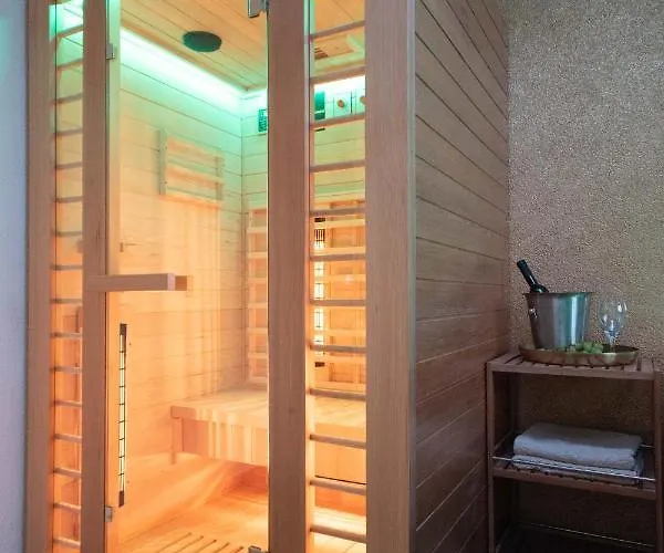Wellness D'or - Exclusive New With Whirlpool, Sauna, Sunny Terrace, Private Parking דירה