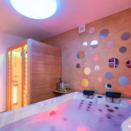 شقة Wellness D'or - Exclusive New With Whirlpool, Sauna, Sunny Terrace, Private Parking *