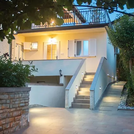 Wellness D'or - Exclusive New With Whirlpool, Sauna, Sunny Terrace, Private Parking شقة بوريتش