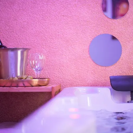 شقة Wellness D'or - Exclusive New With Whirlpool, Sauna, Sunny Terrace, Private Parking